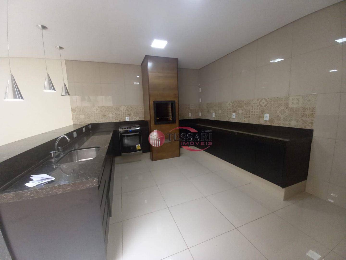 Casa à venda e aluguel com 2 quartos, 90m² - Foto 2