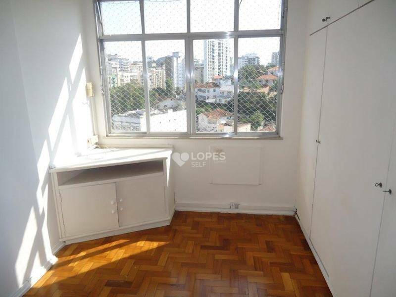 Apartamento à venda com 2 quartos, 60m² - Foto 2