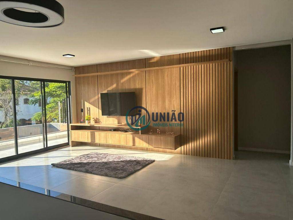 Casa à venda com 5 quartos, 700m² - Foto 2