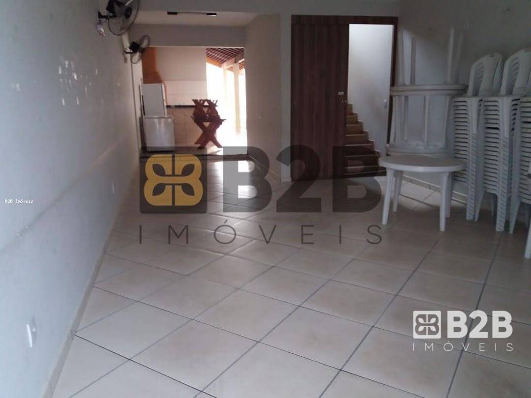 Casa para alugar com 1 quarto, 1m² - Foto 5