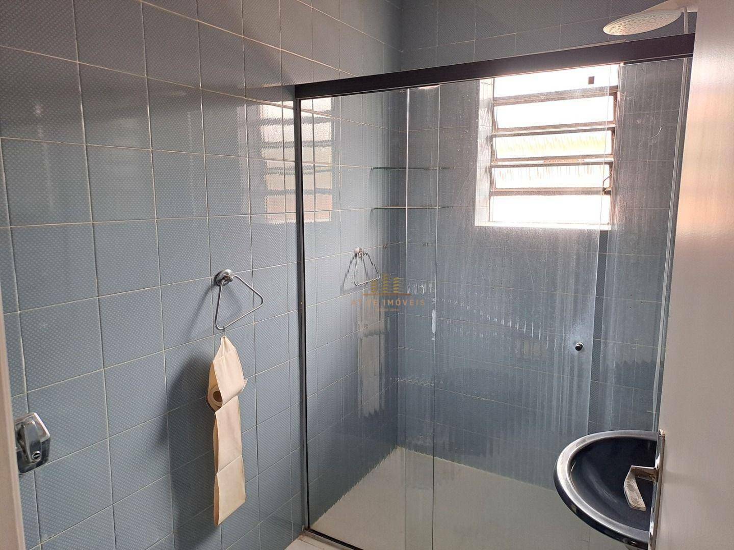 Casa à venda e aluguel com 4 quartos, 250m² - Foto 21