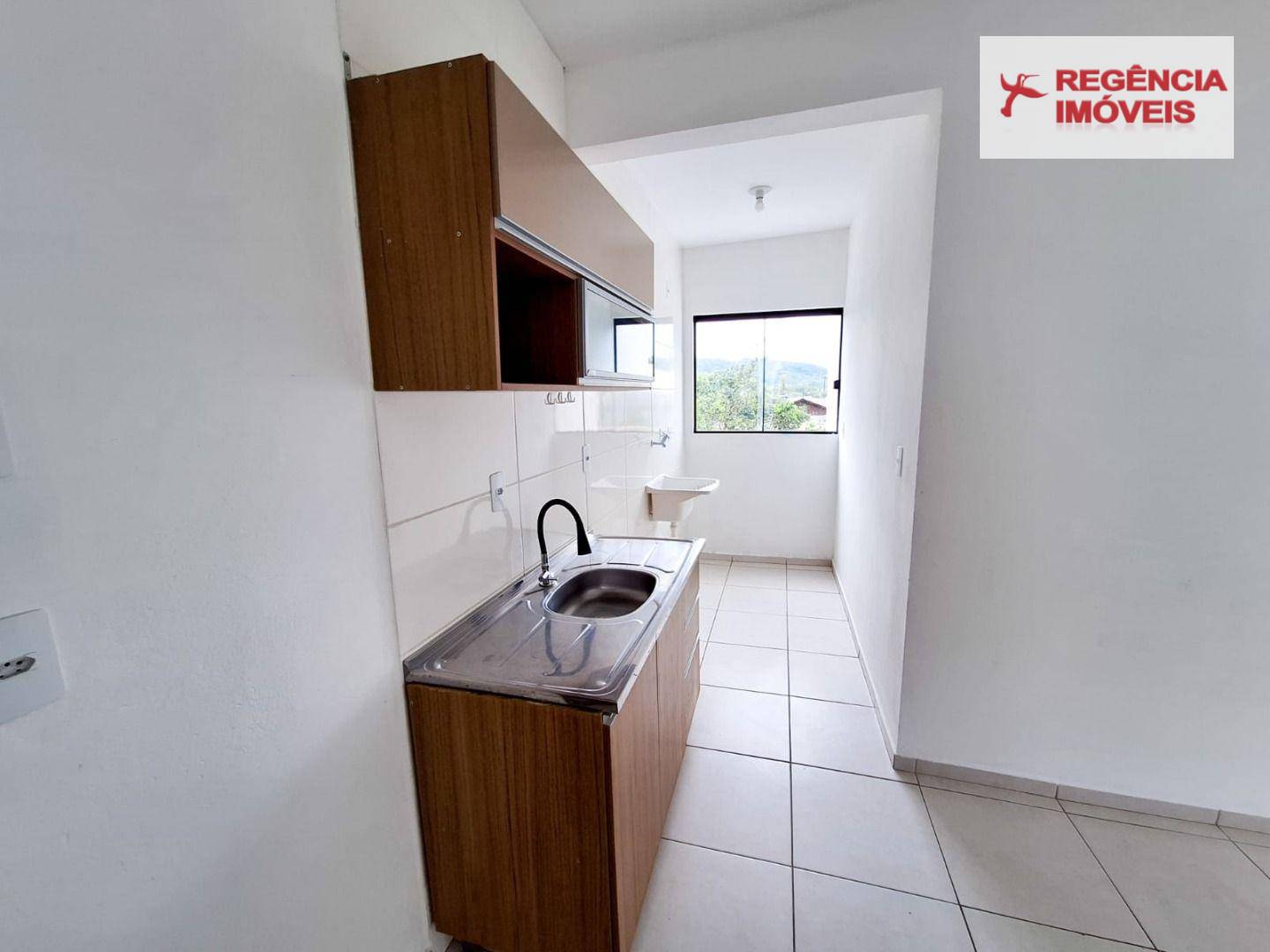 Apartamento à venda com 2 quartos, 46m² - Foto 3