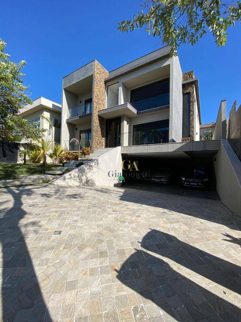 Casa de Condomínio à venda com 5 quartos, 530m² - Foto 2