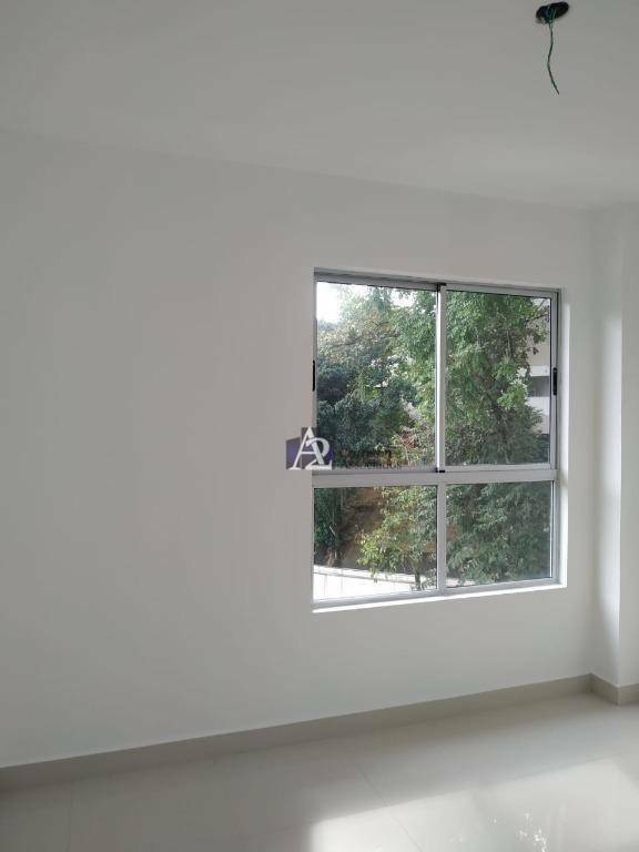 Casa à venda com 4 quartos, 140M2 - Foto 4