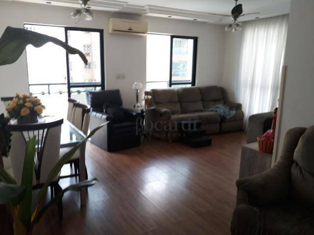 Apartamento à venda com 3 quartos, 135m² - Foto 1