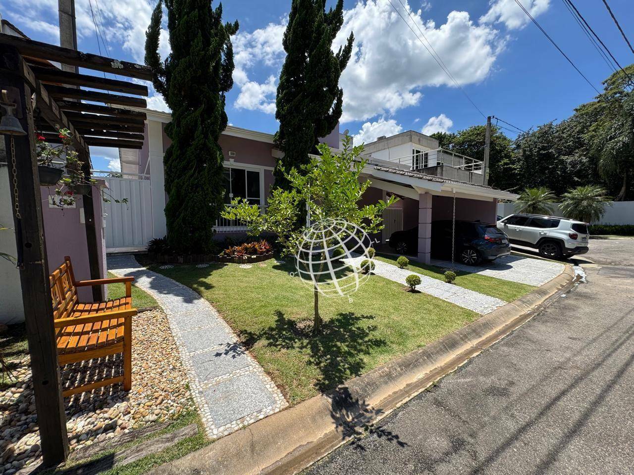 Casa de Condomínio para alugar com 3 quartos, 189m² - Foto 1