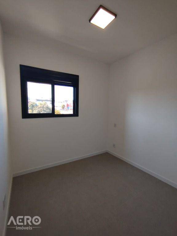 Apartamento para alugar com 3 quartos, 78m² - Foto 4