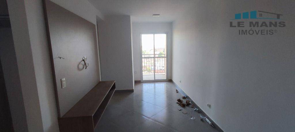 Apartamento à venda e aluguel com 2 quartos, 62m² - Foto 3