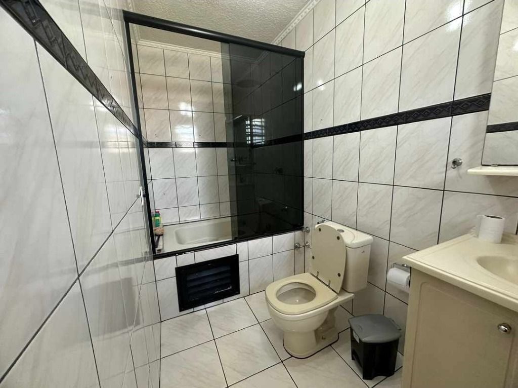 Casa à venda com 3 quartos, 90m² - Foto 12