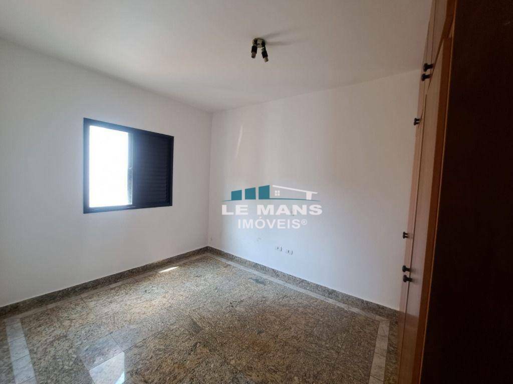 Apartamento para alugar com 3 quartos, 88m² - Foto 12