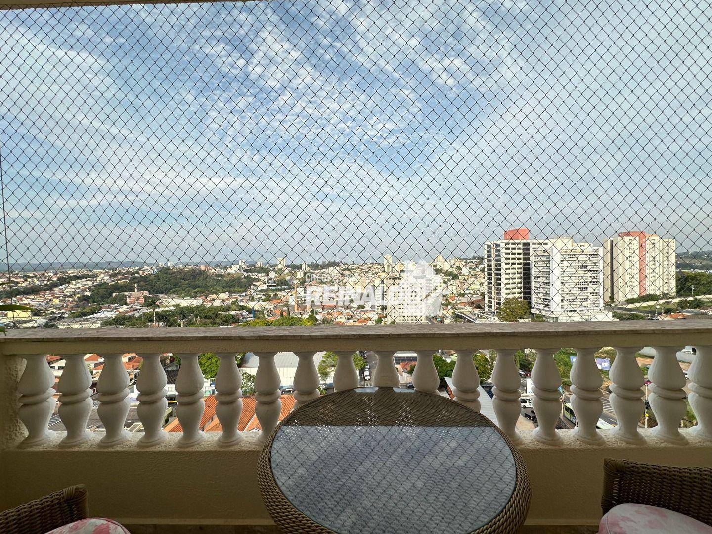 Apartamento à venda com 4 quartos, 240m² - Foto 11