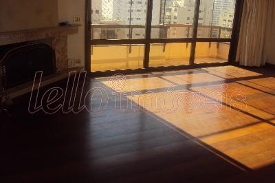 Apartamento à venda com 4 quartos, 225m² - Foto 1