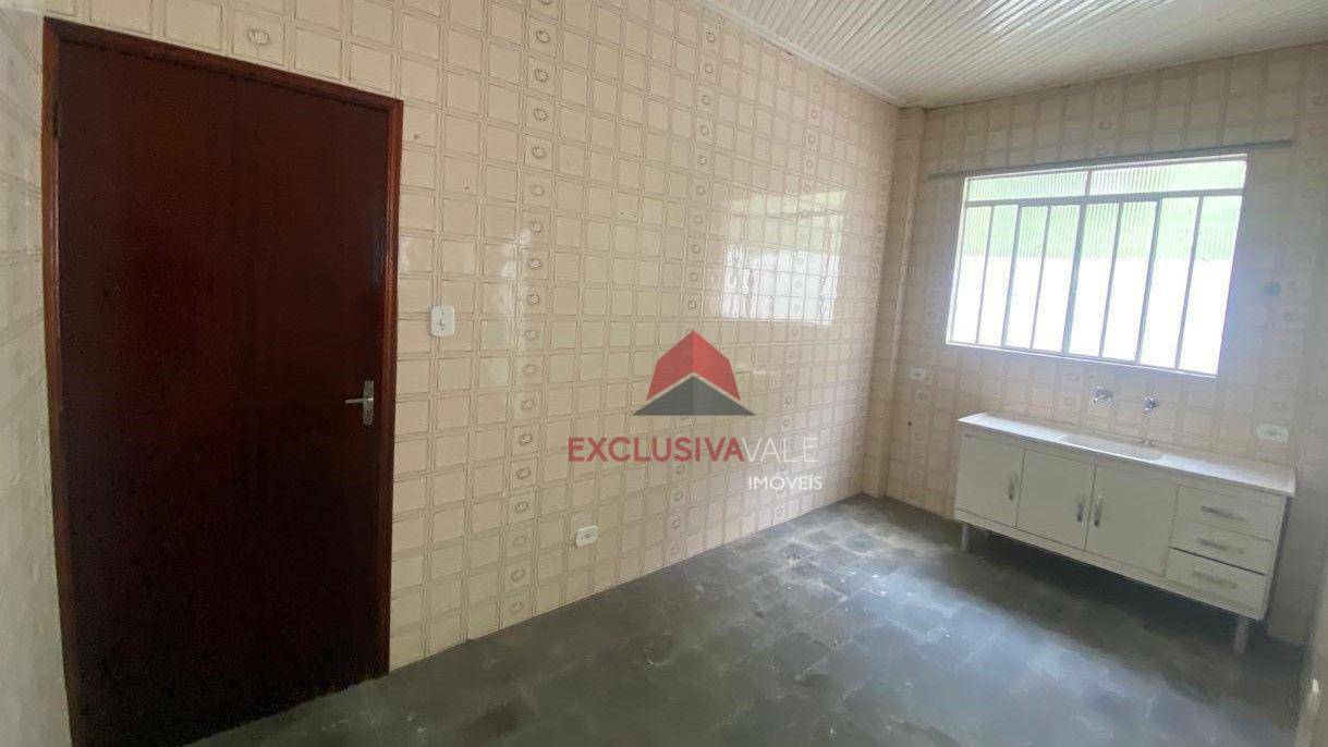 Casa à venda com 2 quartos, 100m² - Foto 17