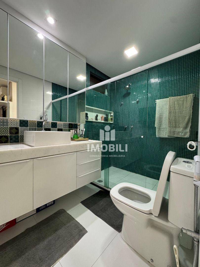 Apartamento à venda com 3 quartos, 114m² - Foto 14