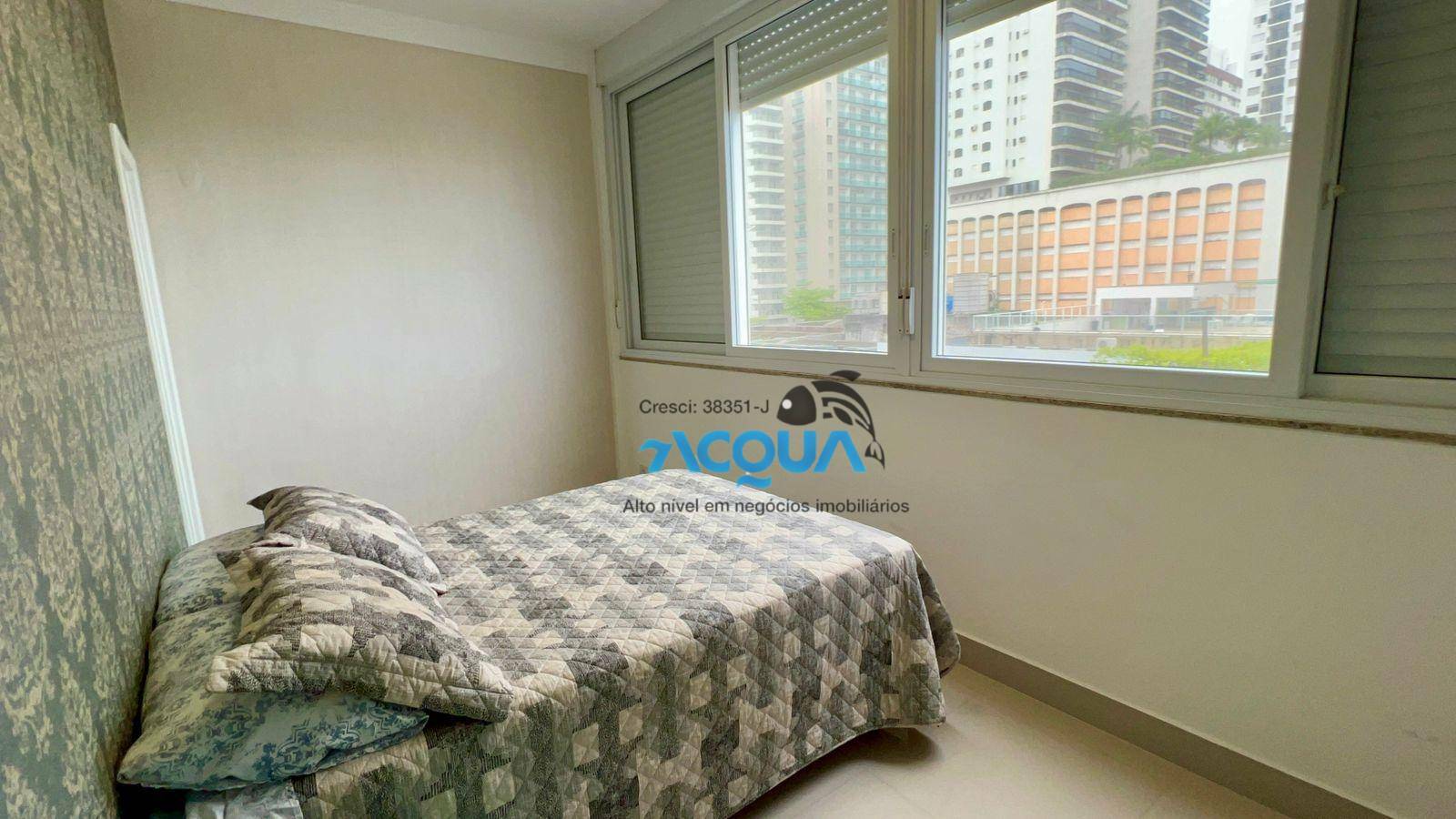 Apartamento à venda com 4 quartos, 210m² - Foto 11