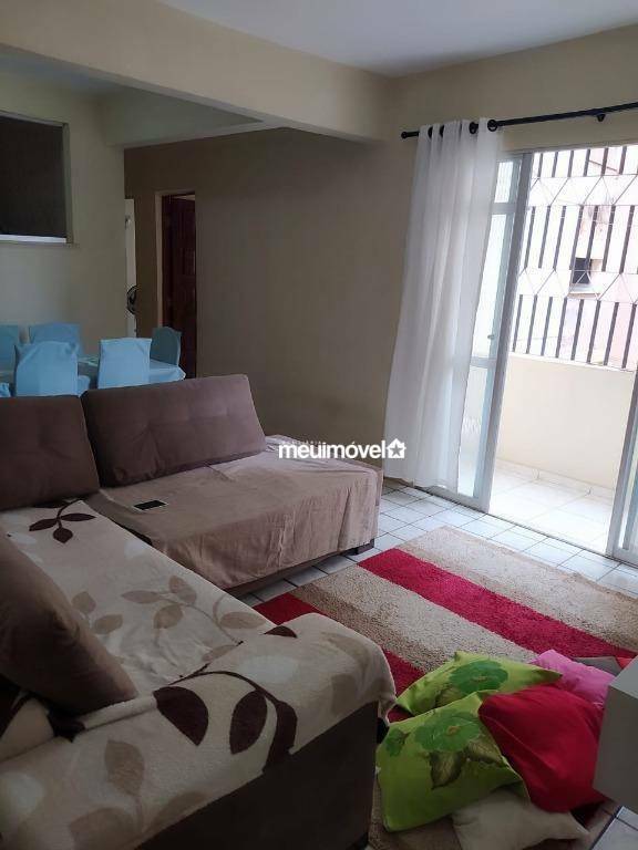 Apartamento à venda com 2 quartos, 62m² - Foto 2