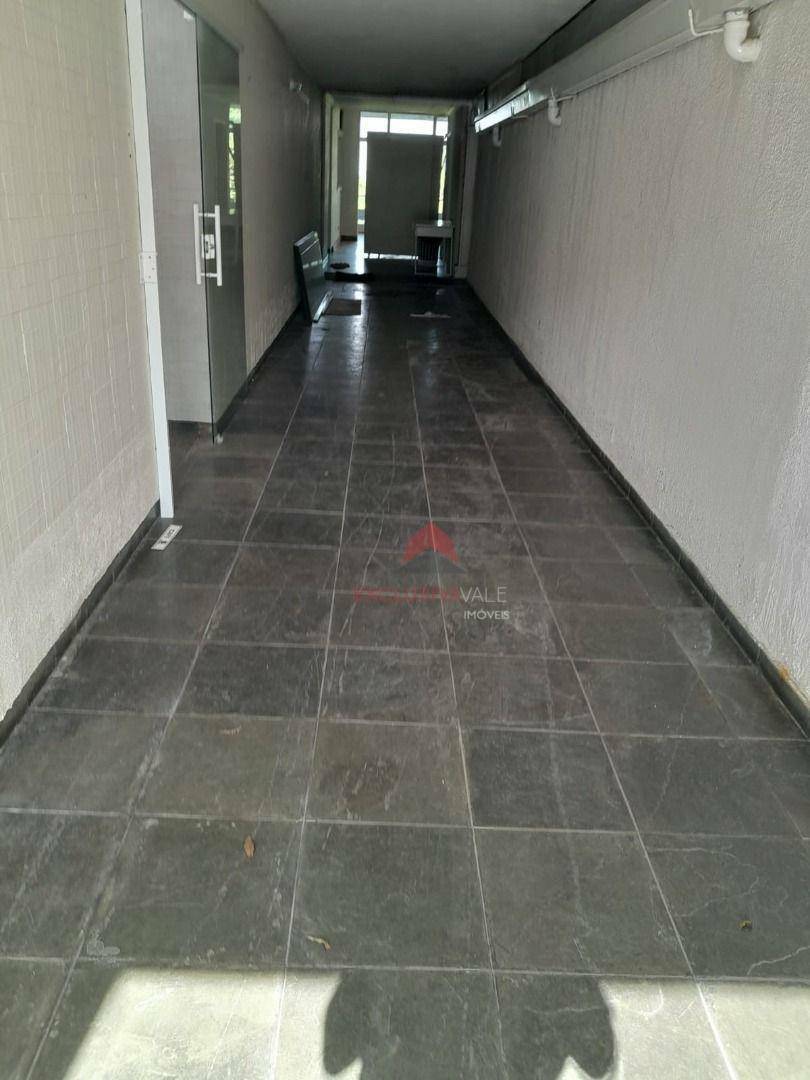 Casa à venda com 4 quartos, 585m² - Foto 31