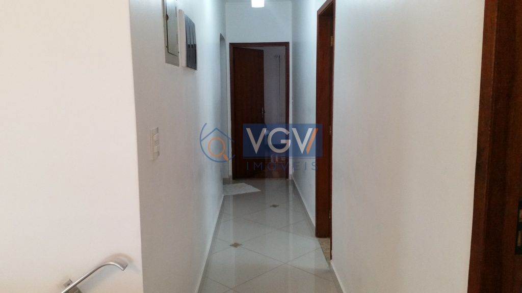 Casa à venda com 3 quartos, 202m² - Foto 10