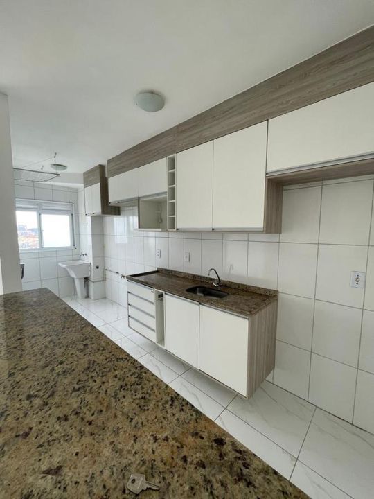 Apartamento à venda com 2 quartos, 56m² - Foto 2