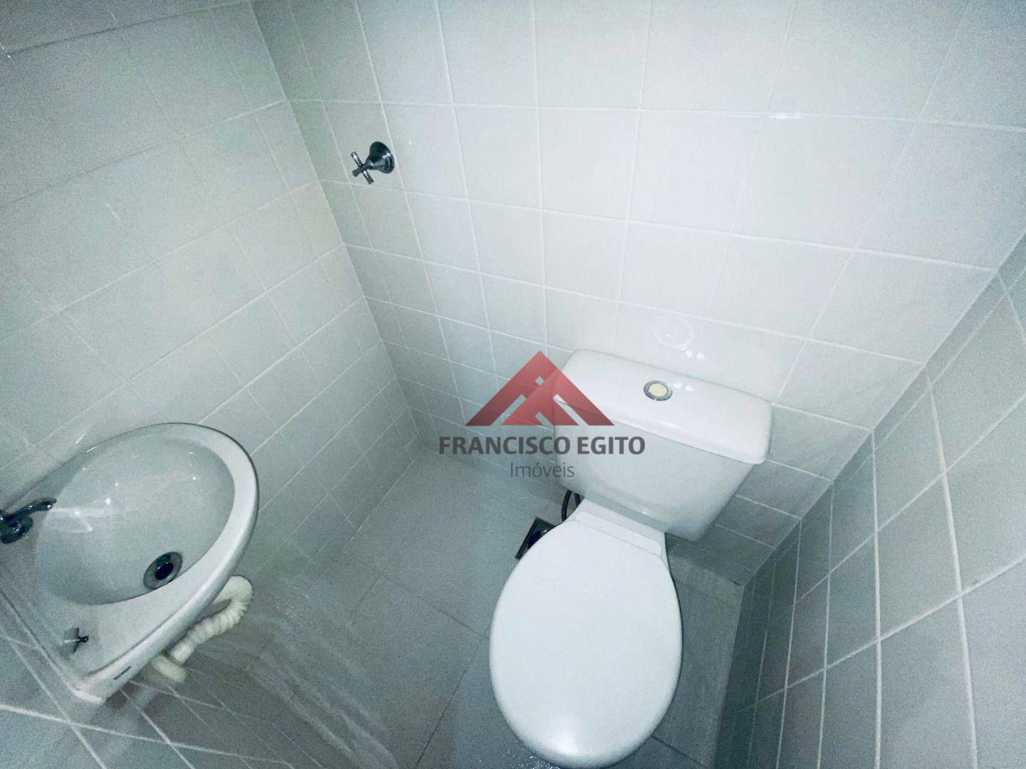 Apartamento à venda com 2 quartos, 70m² - Foto 18