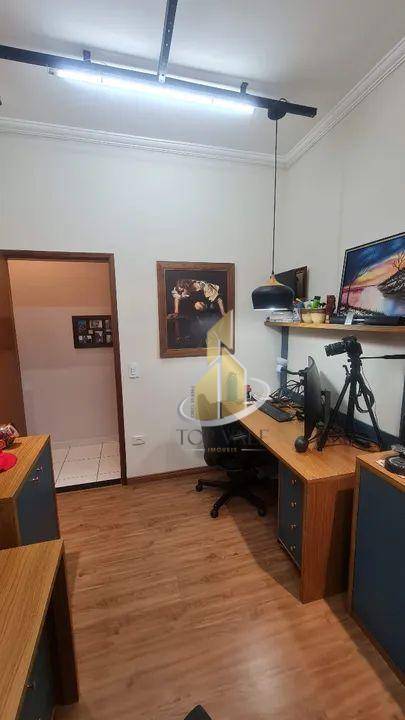 Casa à venda com 3 quartos, 90m² - Foto 4