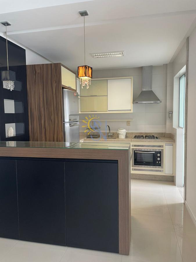 Apartamento para alugar com 3 quartos, 102m² - Foto 2