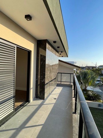 Sobrado à venda com 3 quartos, 260m² - Foto 1