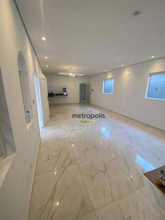 Casa à venda com 3 quartos, 192m² - Foto 1