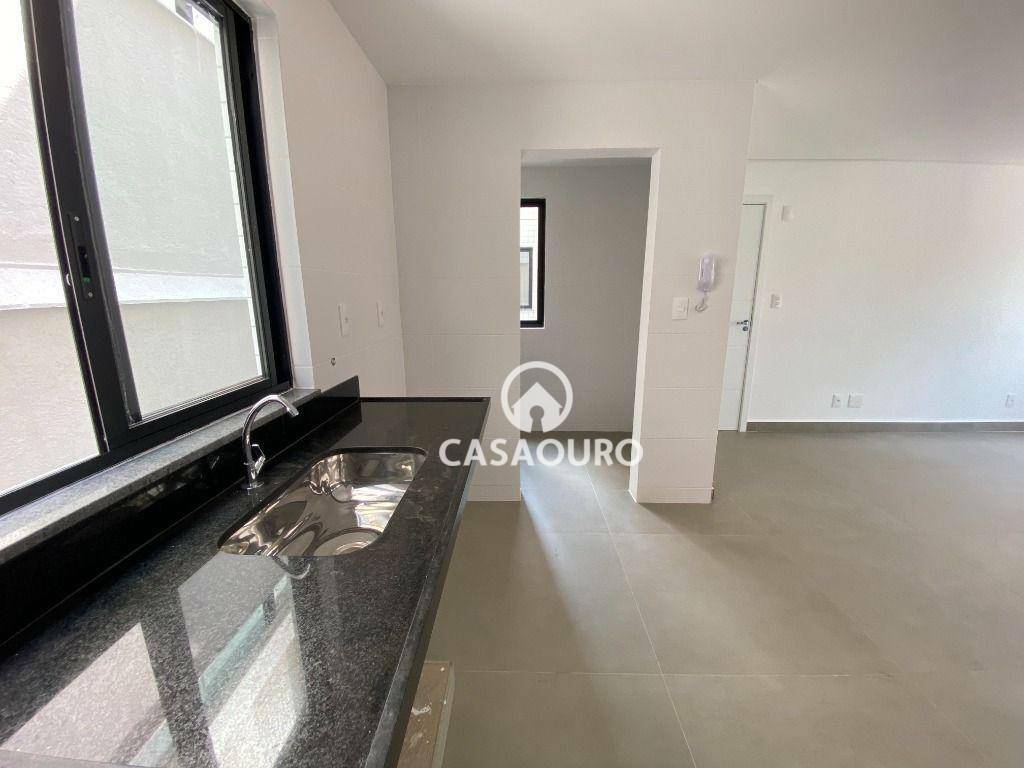 Apartamento à venda com 2 quartos, 65m² - Foto 13