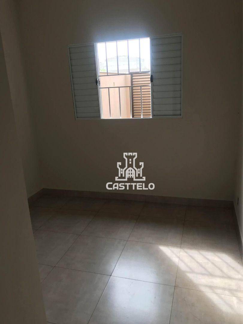 Casa à venda com 3 quartos, 81m² - Foto 8