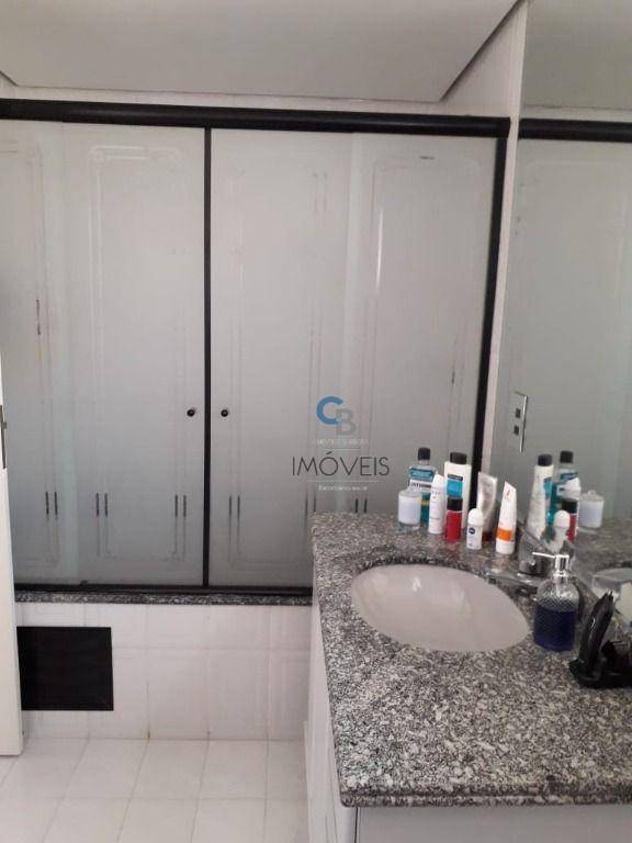 Apartamento à venda com 3 quartos, 137m² - Foto 5