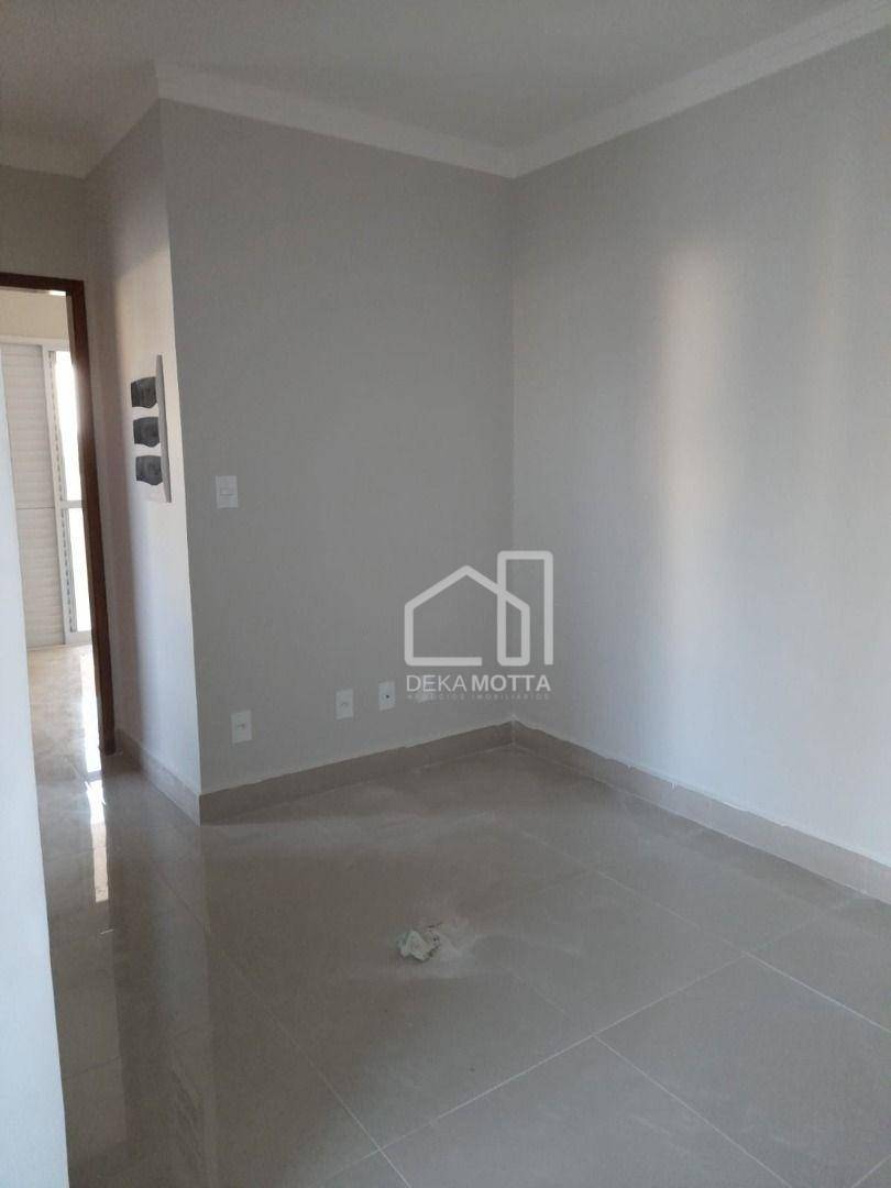 Apartamento à venda com 3 quartos, 117m² - Foto 19