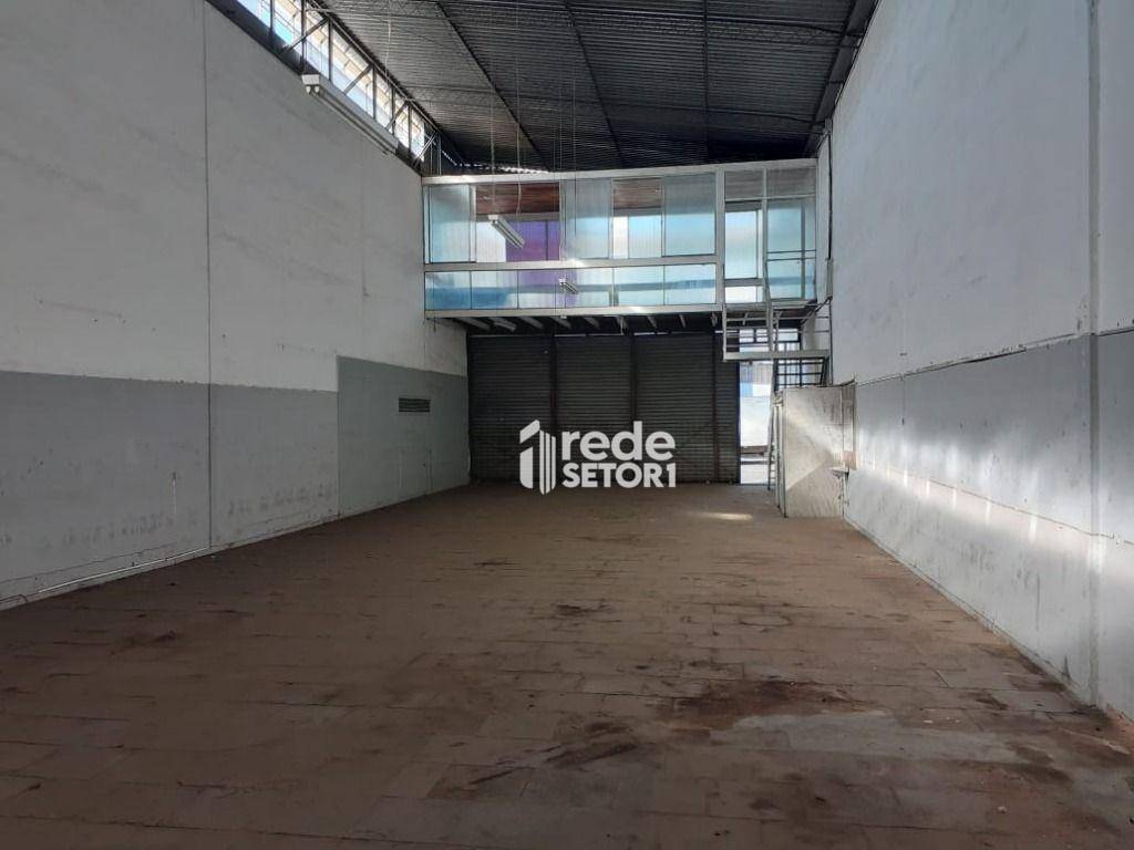Depósito-Galpão-Armazém para alugar, 220m² - Foto 7