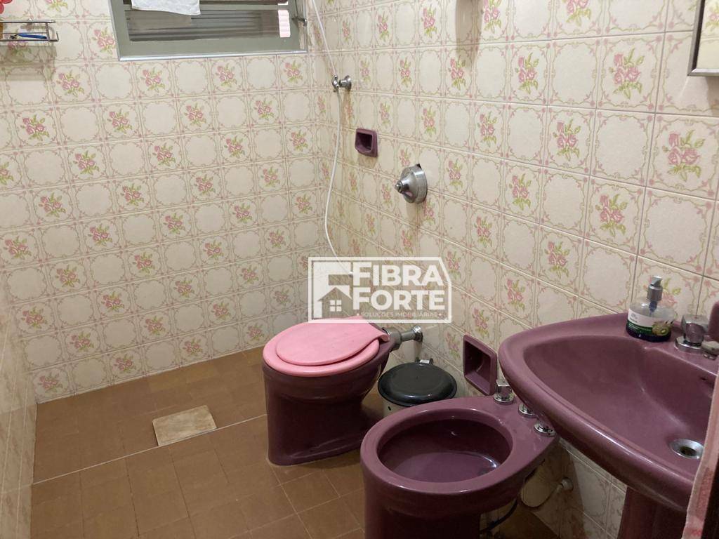 Casa à venda com 3 quartos, 188m² - Foto 12