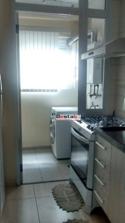 Apartamento à venda com 3 quartos, 66m² - Foto 17