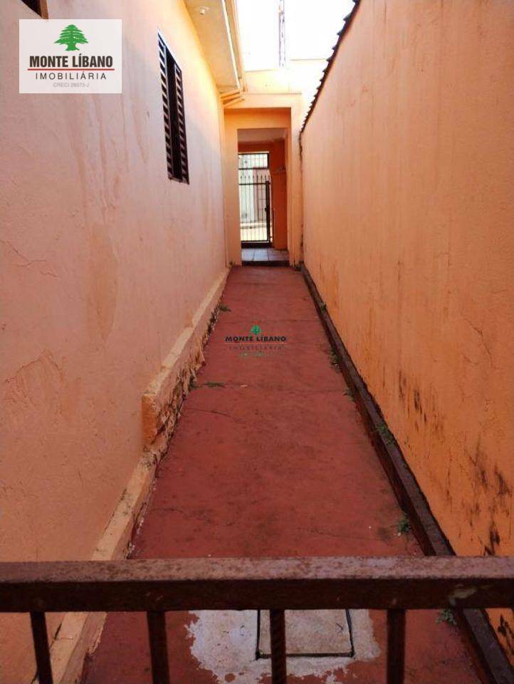 Casa à venda com 4 quartos, 179m² - Foto 4
