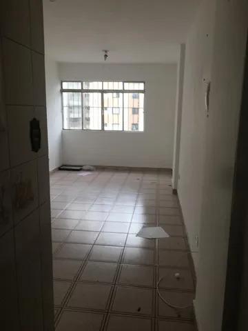 Apartamento à venda com 1 quarto, 32m² - Foto 2