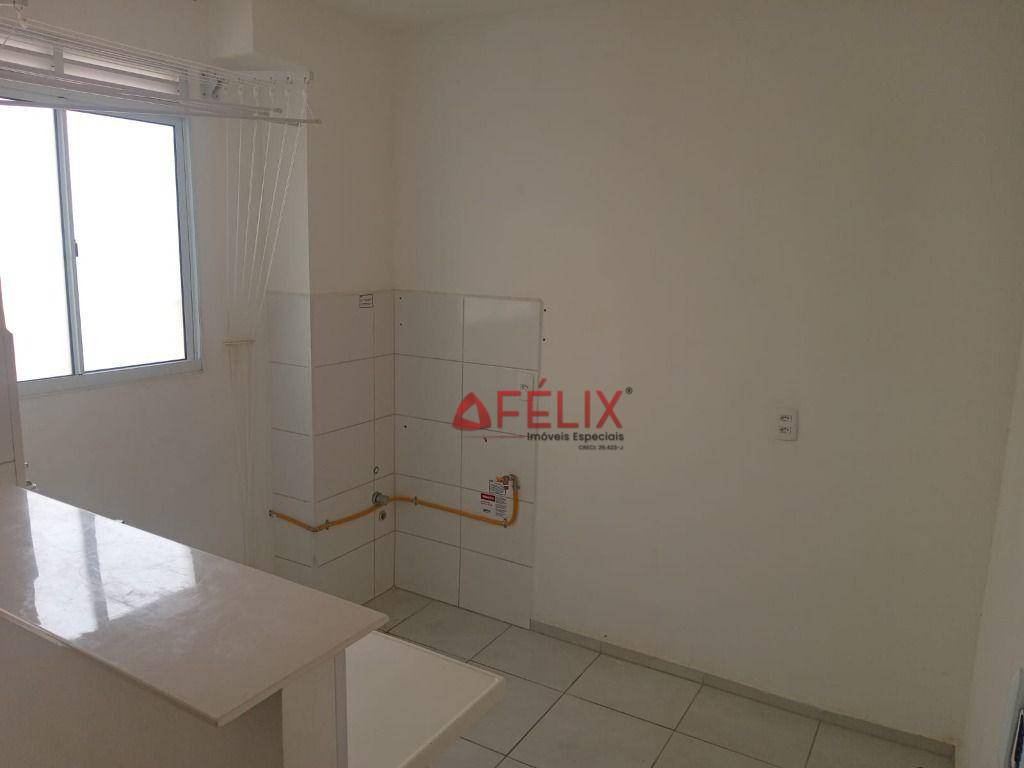 Apartamento à venda com 2 quartos, 44m² - Foto 3