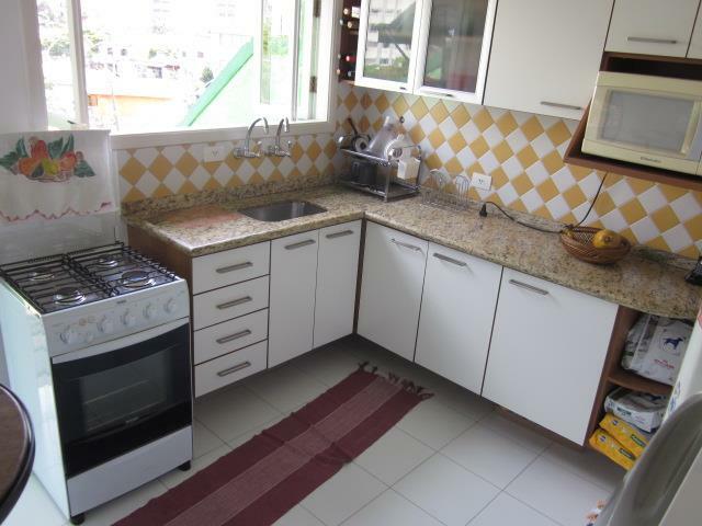 Sobrado à venda com 2 quartos, 100m² - Foto 4