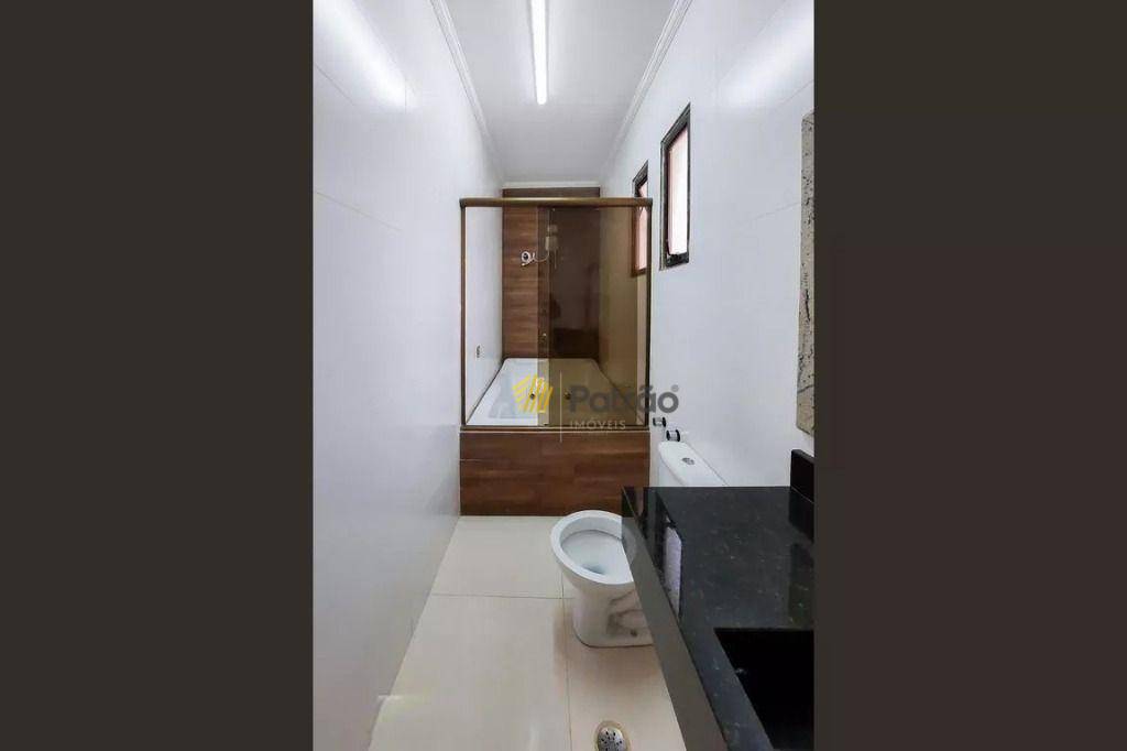 Casa à venda e aluguel com 5 quartos, 500m² - Foto 17