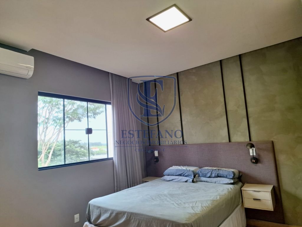 Casa à venda e aluguel com 3 quartos, 480m² - Foto 1