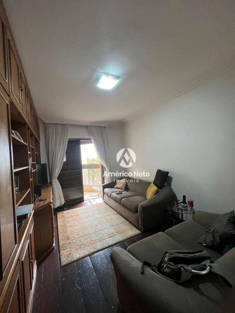 Apartamento à venda com 3 quartos, 224m² - Foto 7