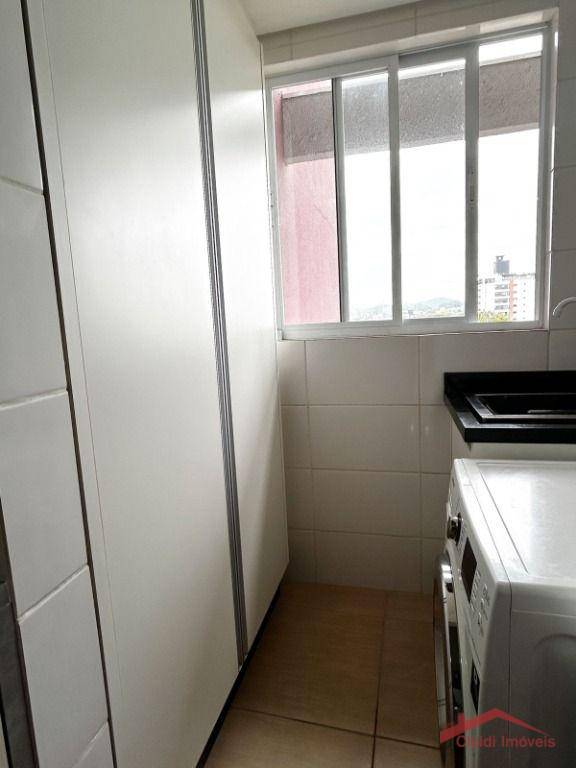 Apartamento à venda com 3 quartos, 81m² - Foto 9