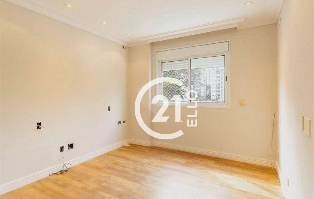 Apartamento à venda com 4 quartos, 200m² - Foto 14