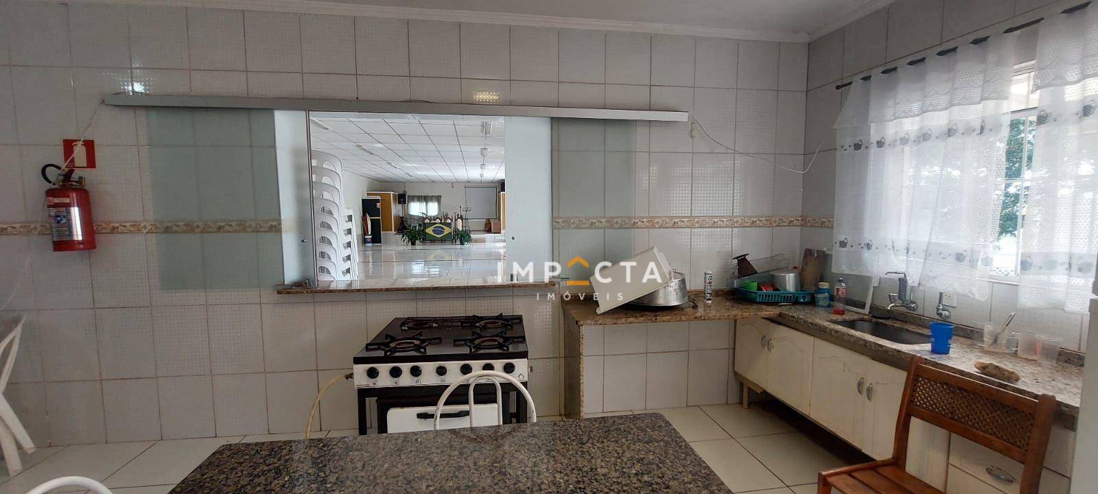 Chácara à venda com 8 quartos, 800m² - Foto 5