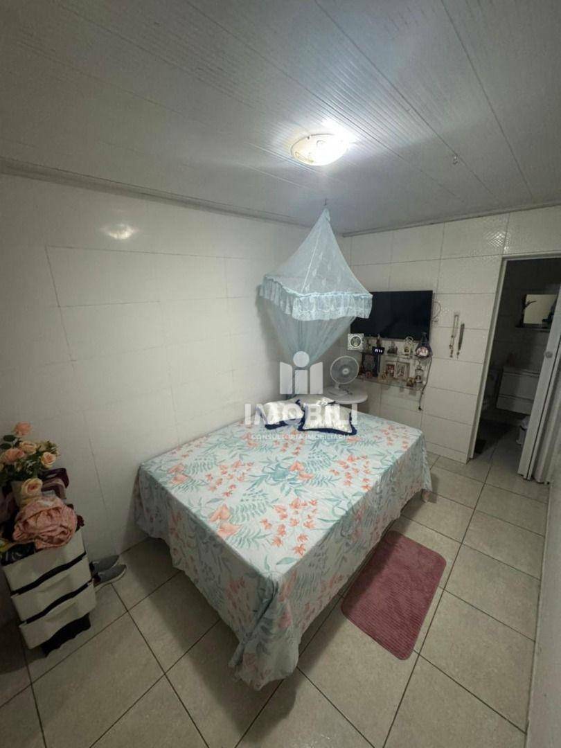Casa à venda com 4 quartos, 198m² - Foto 4