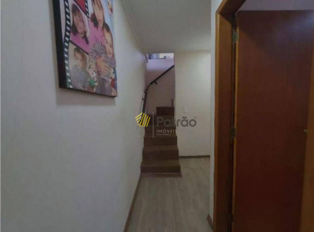 Sobrado à venda com 3 quartos, 230m² - Foto 27