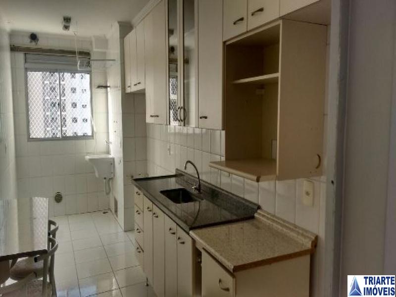 Apartamento à venda com 3 quartos, 74m² - Foto 13