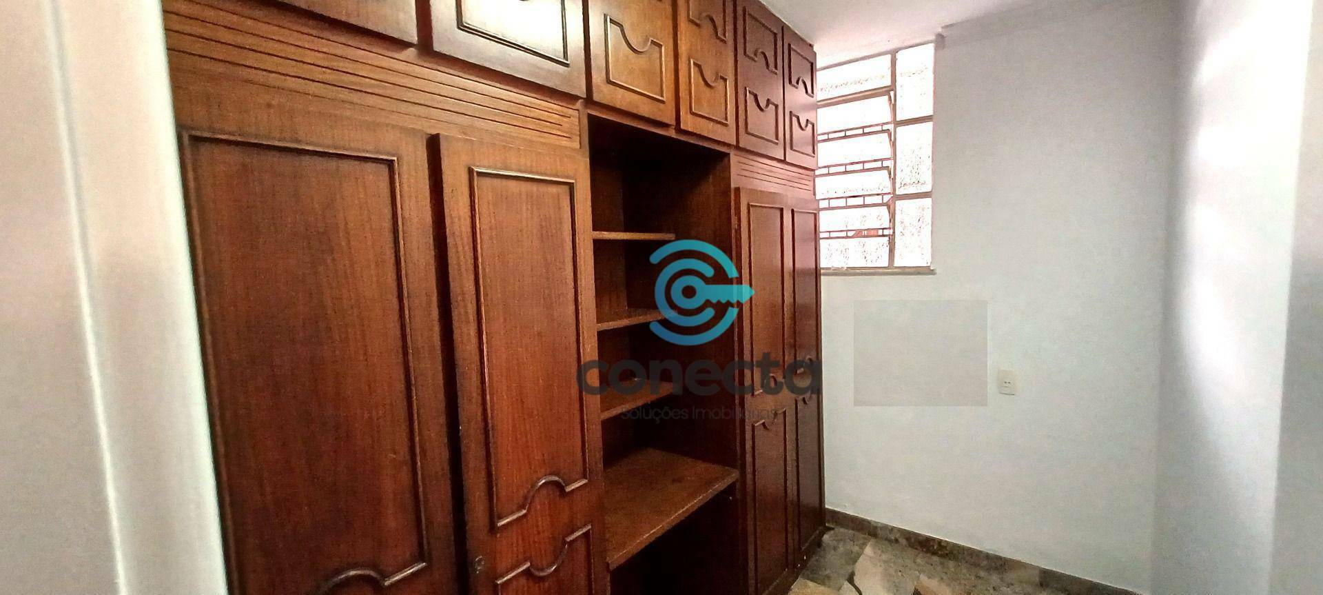 Casa à venda e aluguel com 6 quartos, 400m² - Foto 14