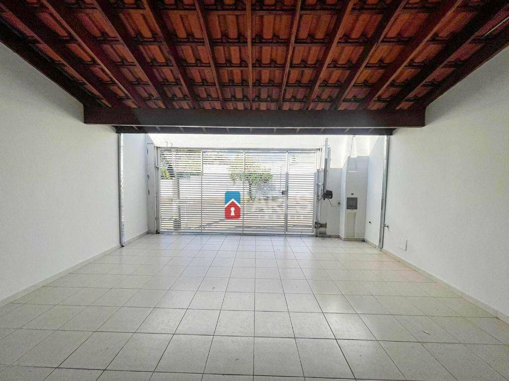 Casa para alugar com 3 quartos, 117m² - Foto 3